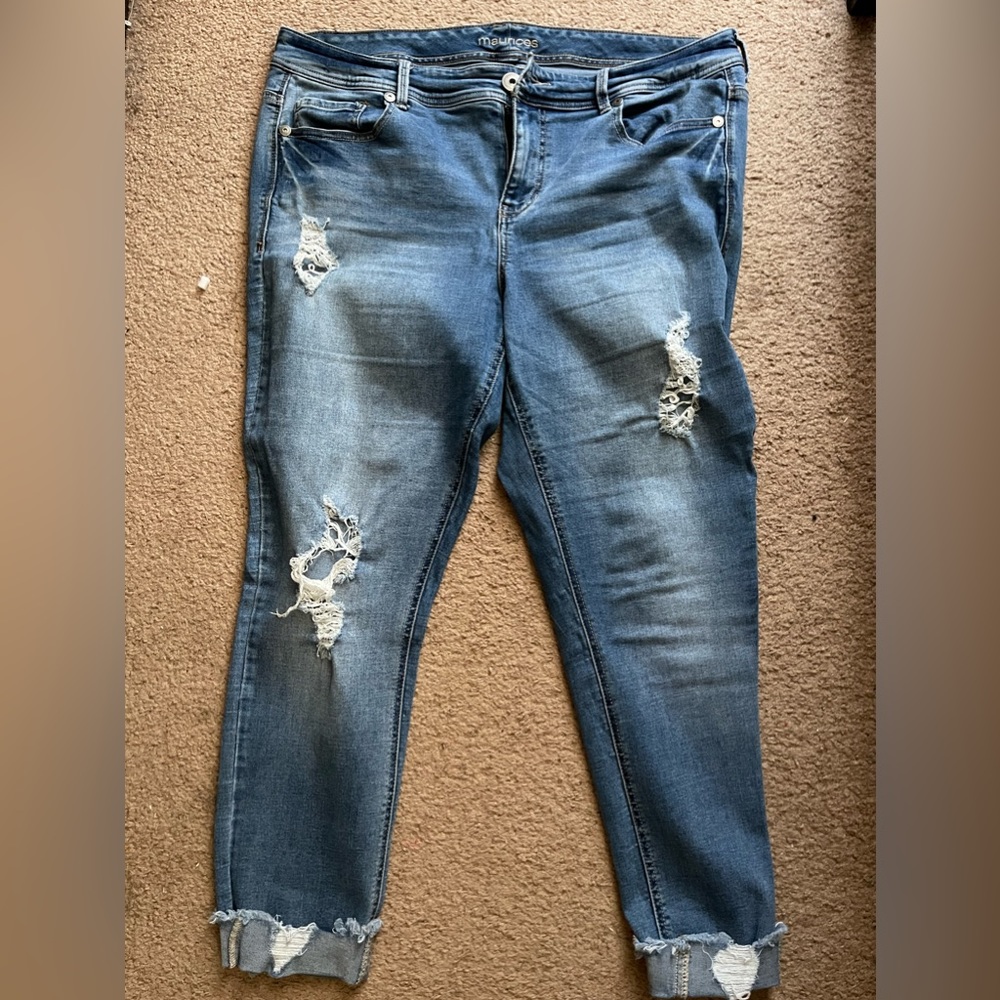 Maurice’s size 16r jeans. They have distressing and are stretchy.